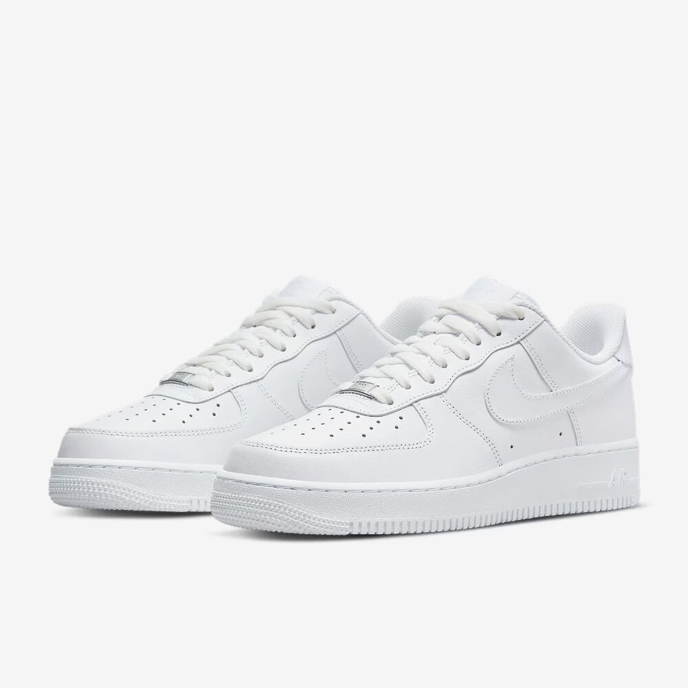 🔥: Nike • Air Force 1 • Leather • White • Men • 9